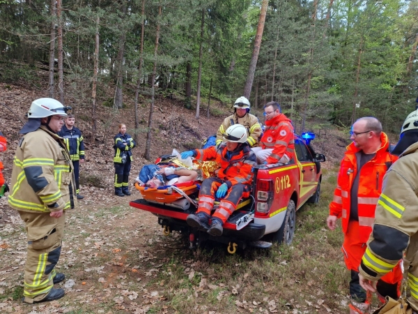 20240503-Uebung_Personenrettung_Hanglage-21